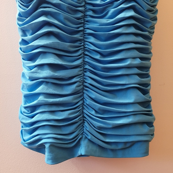 Women's V-neck Blue Gathered Top - Picture 4 of 4